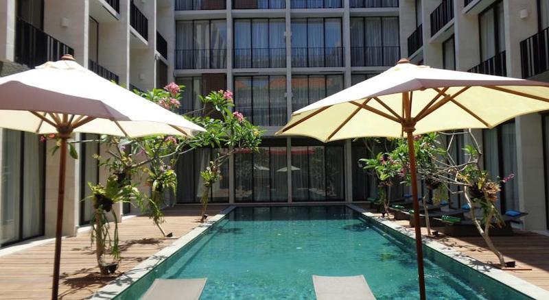 Hotel Terrace At Kuta Legian  Exterior photo