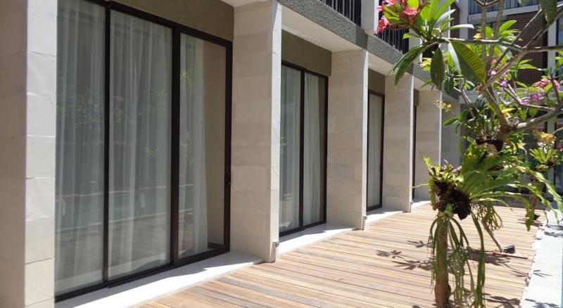 Hotel Terrace At Kuta Legian  Exterior photo