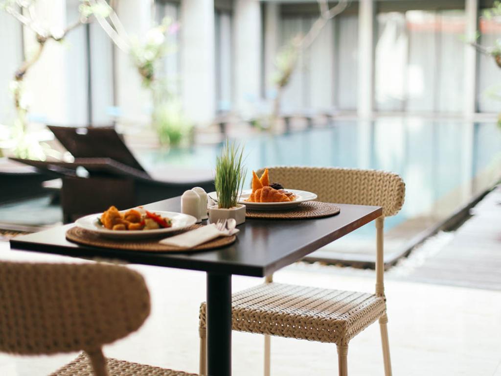 Hotel Terrace At Kuta Legian  Exterior photo