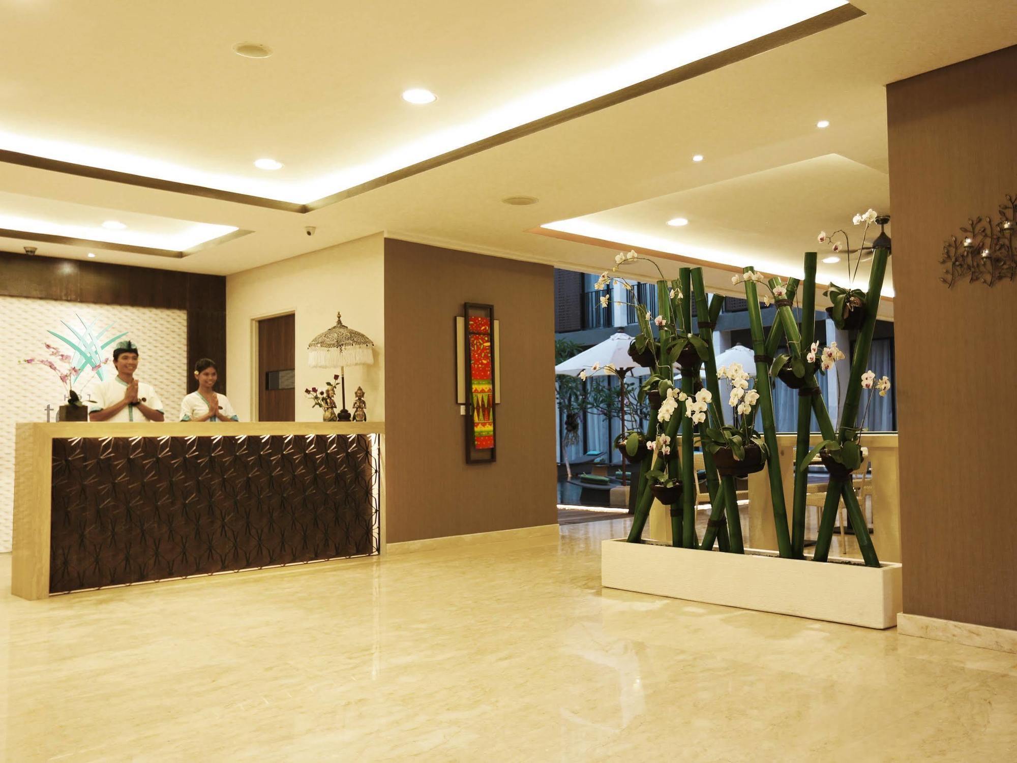 Hotel Terrace At Kuta Legian  Exterior photo