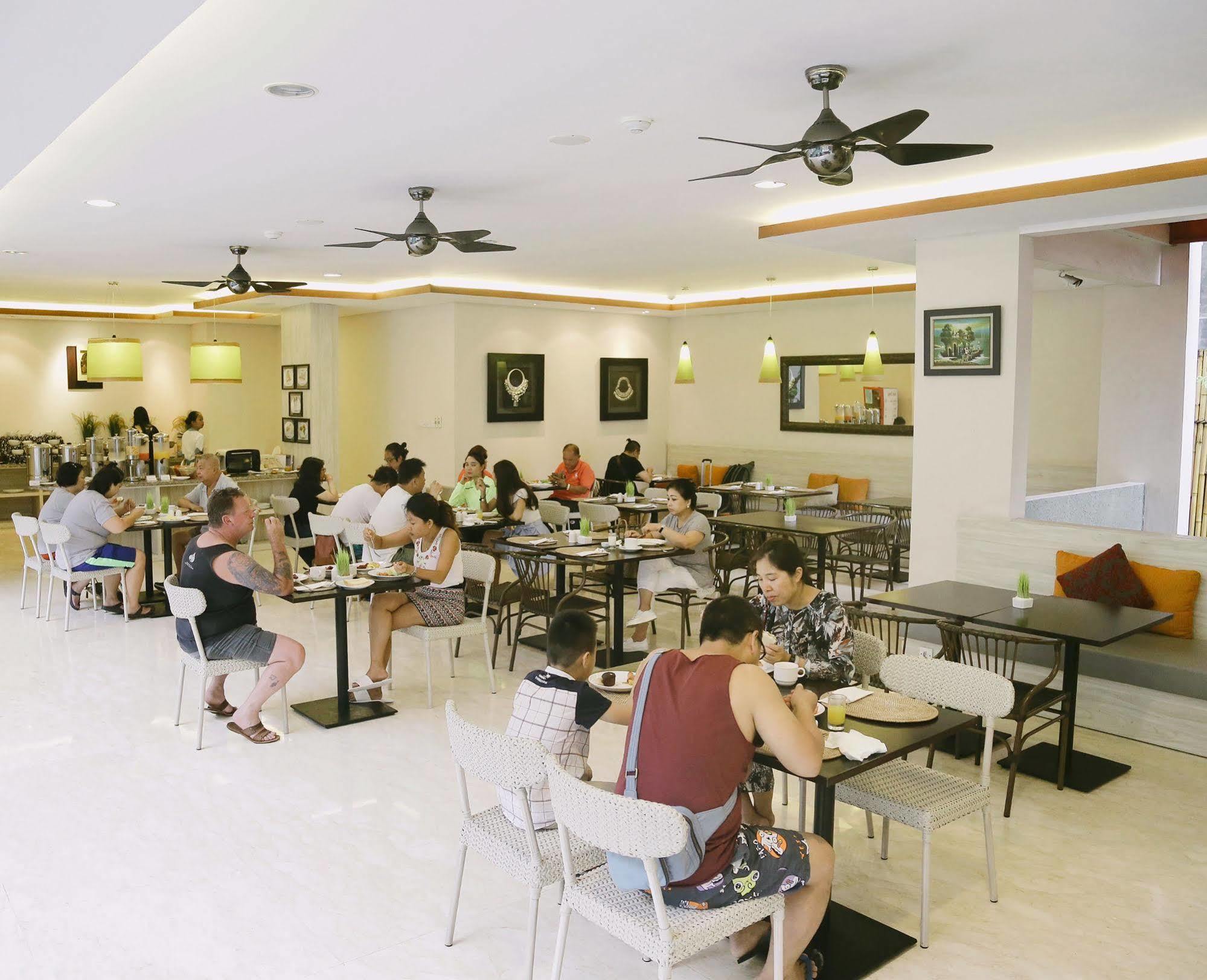 Hotel Terrace At Kuta Legian  Exterior photo