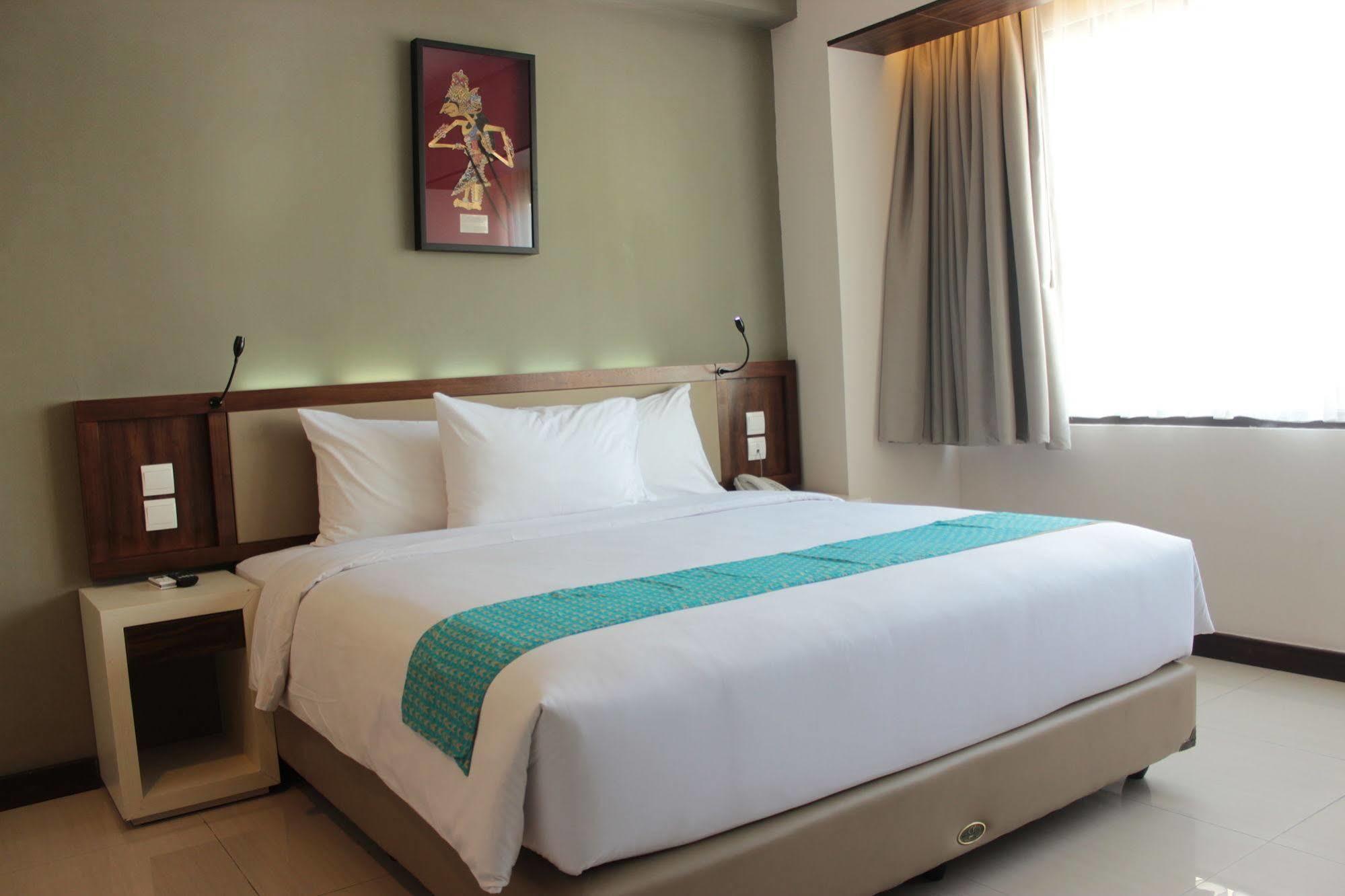 Hotel Terrace At Kuta Legian  Exterior photo