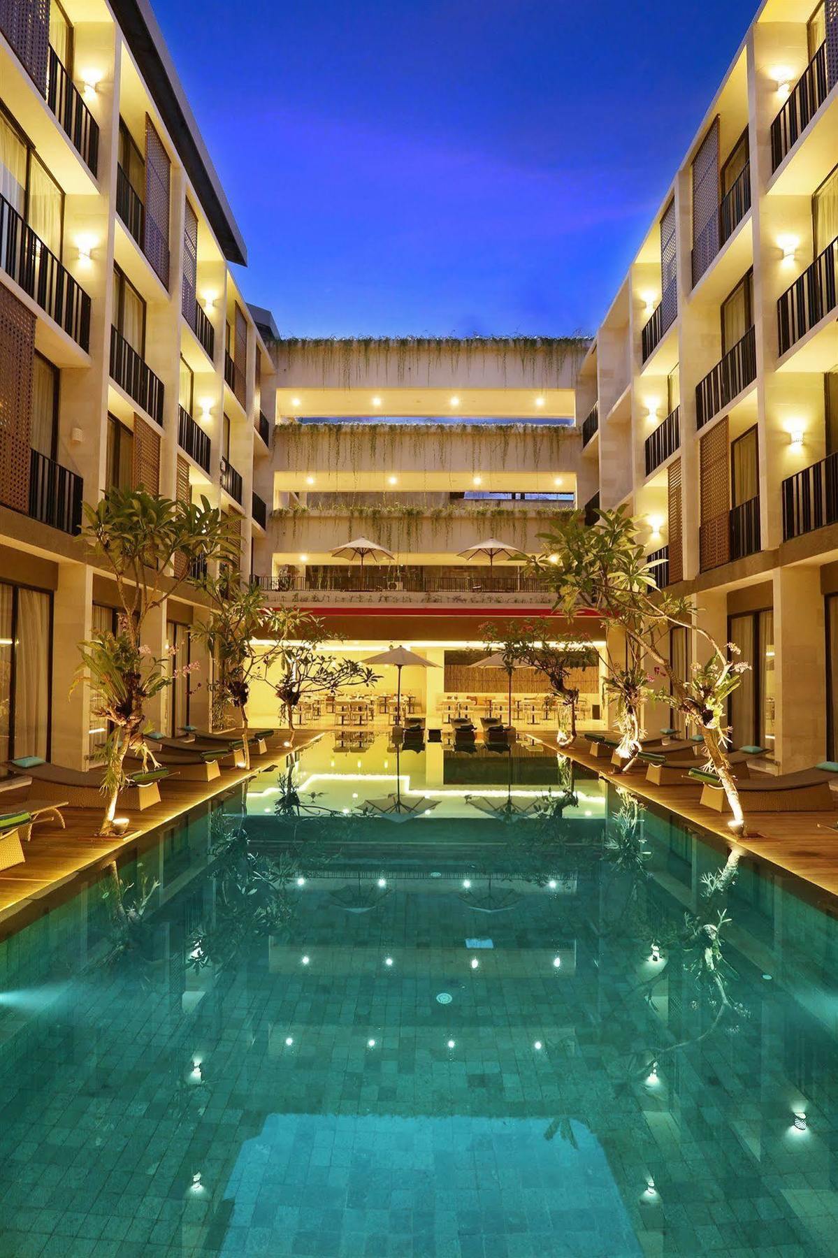 Hotel Terrace At Kuta Legian  Exterior photo