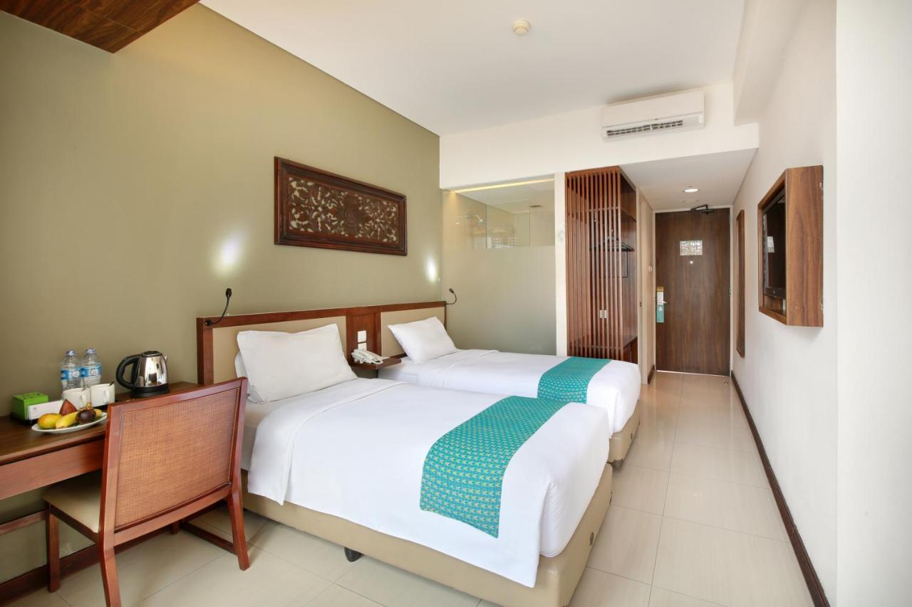 Hotel Terrace At Kuta Legian  Exterior photo